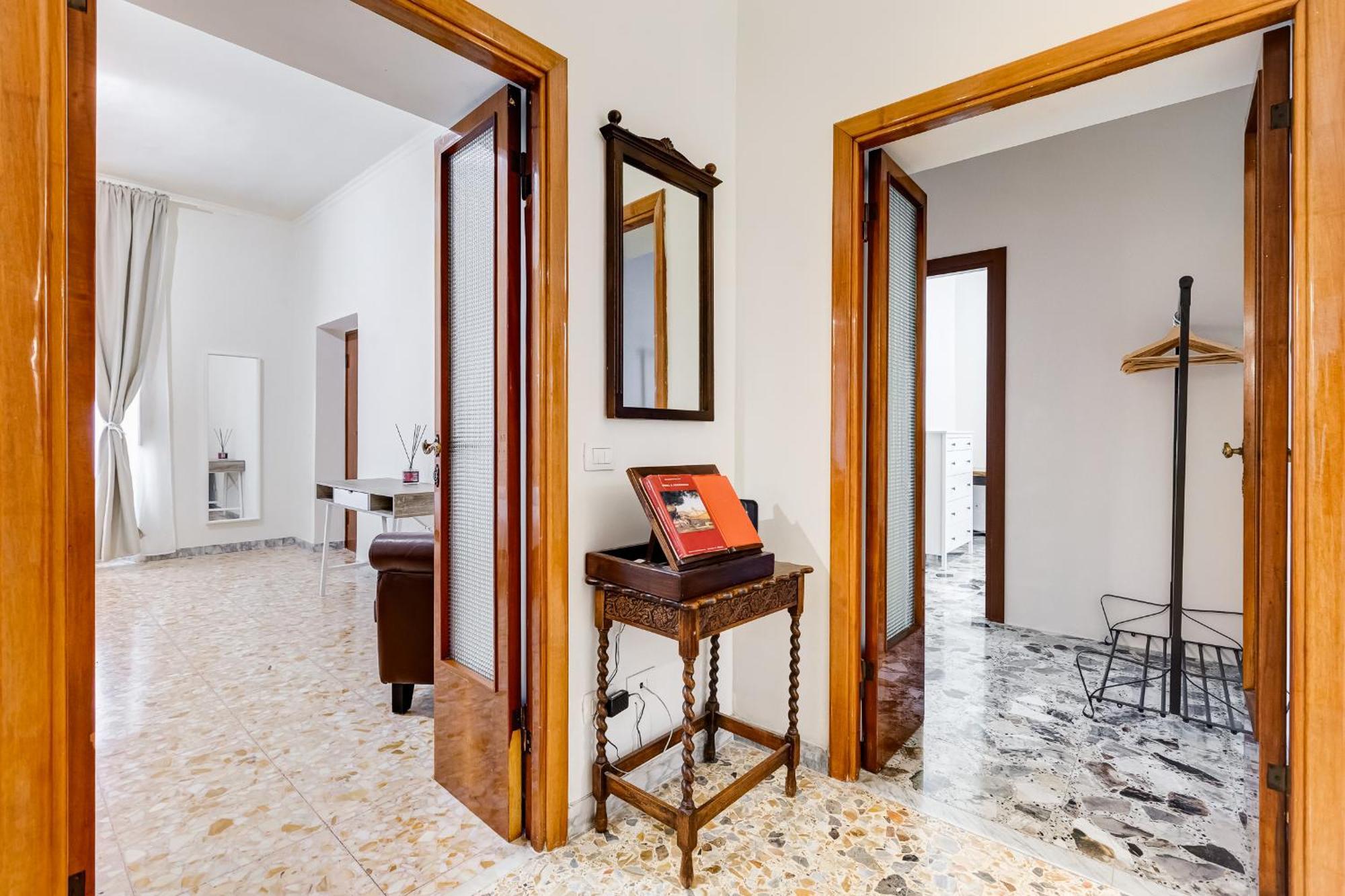 Vivilo Collection - San Vito View Apartment - 3 Bdr 2 Baths Rome Buitenkant foto