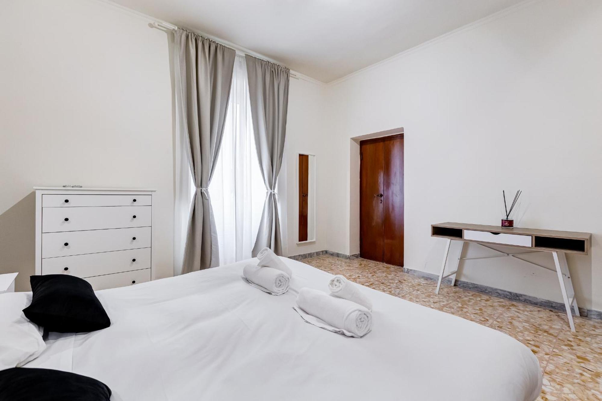 Vivilo Collection - San Vito View Apartment - 3 Bdr 2 Baths Rome Buitenkant foto