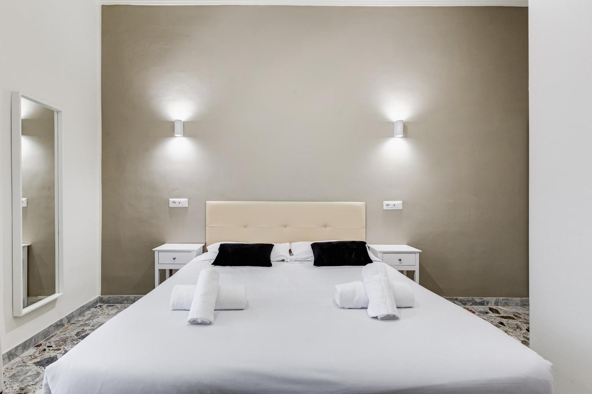 Vivilo Collection - San Vito View Apartment - 3 Bdr 2 Baths Rome Buitenkant foto